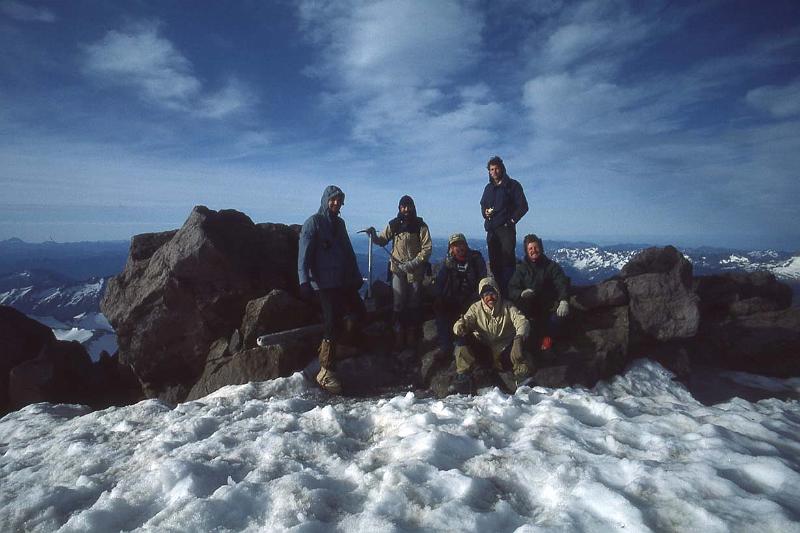1984-037 Glacier Pk Aug-1984 08 Summit.jpg